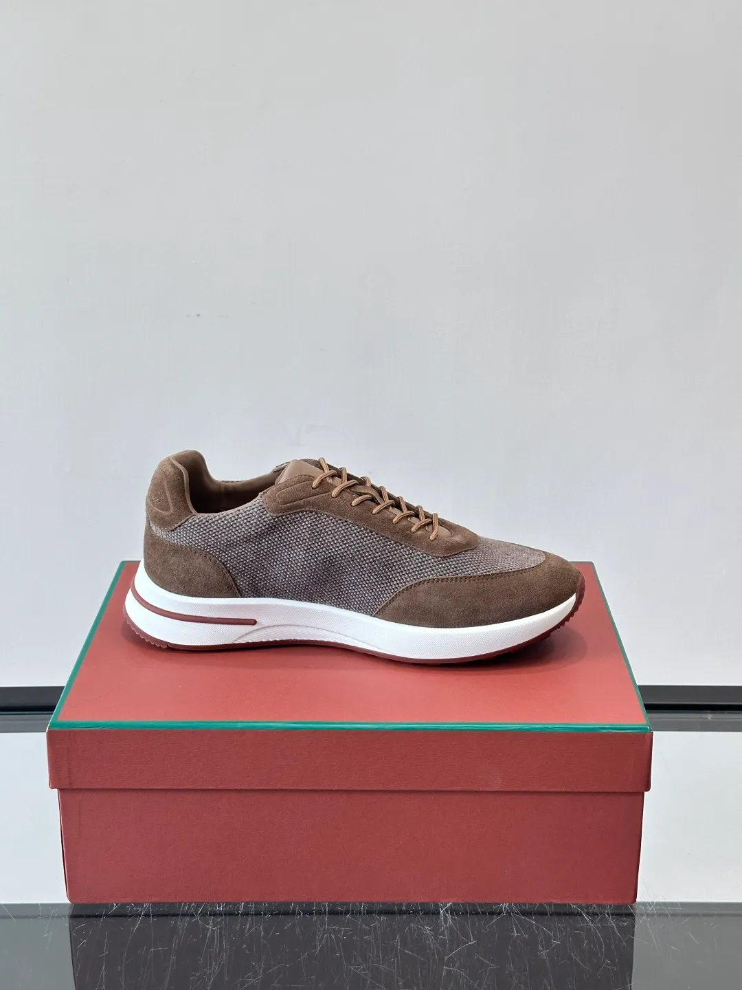 Men's men's shoes 💰p580 "Loro men's shoes 💰pian＊" Week End Walk series sports shoes, using exclusive raw materials, mesh upper + suede stitching, breathable and comfortable, rubber soles with strong grip, suitable for commuting and casual outings. Low-key high-end gray tone, versatile suit or casual wear, size: 39-44 (customized at 38.45.46)